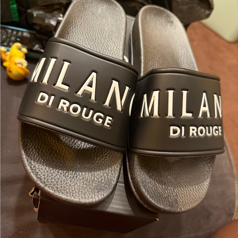 Milano Di Rouge Charcoal Slide Sandals